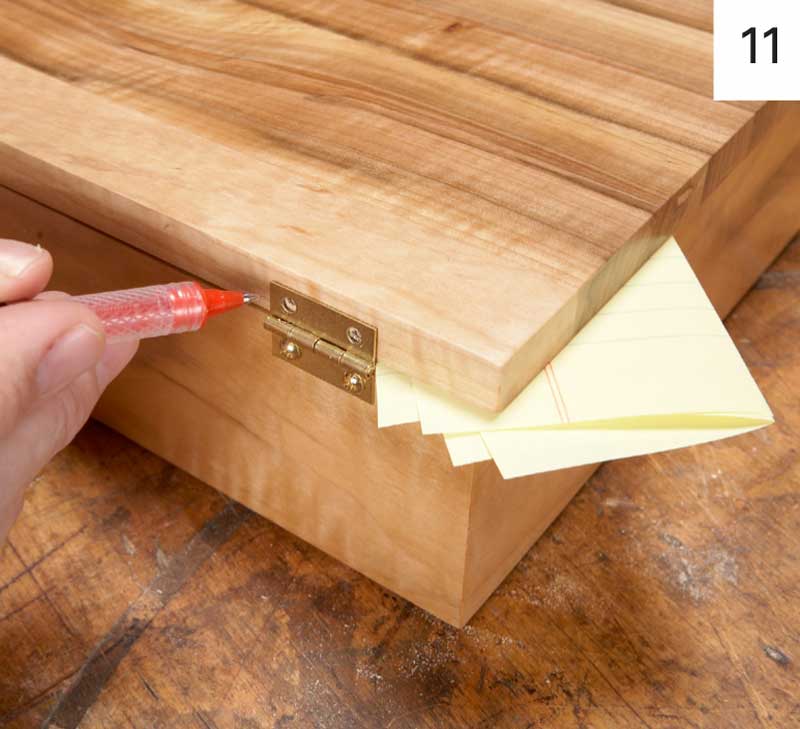 This is a caption for a hinge